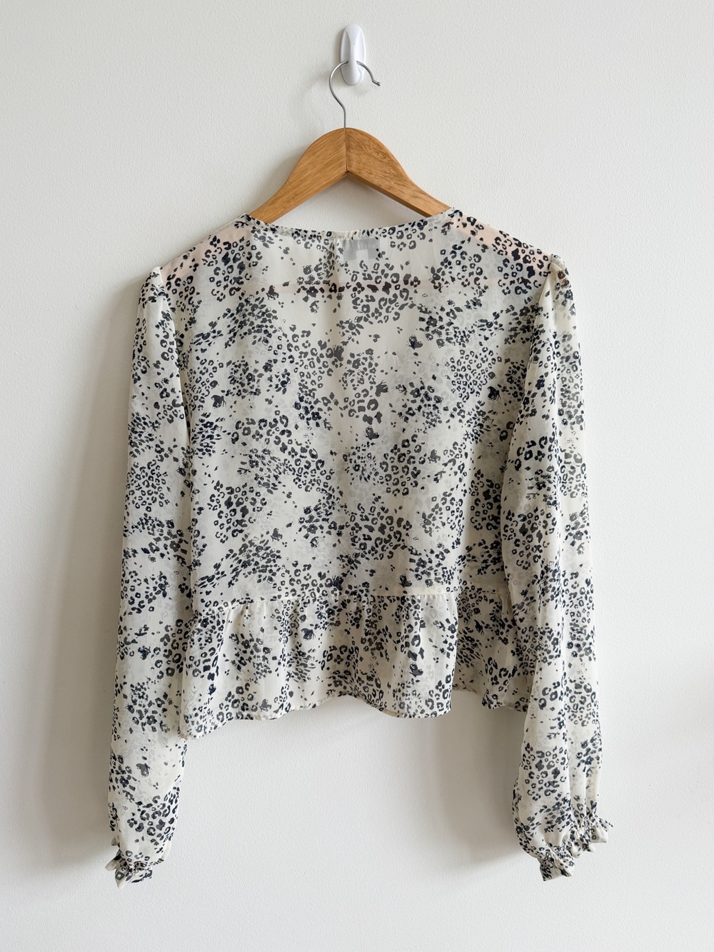 PARK & FIFTH • Melrose Top in Animal Print - Picture 8 of 13